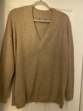 Marled Beige-Tan V-Neck Sweater